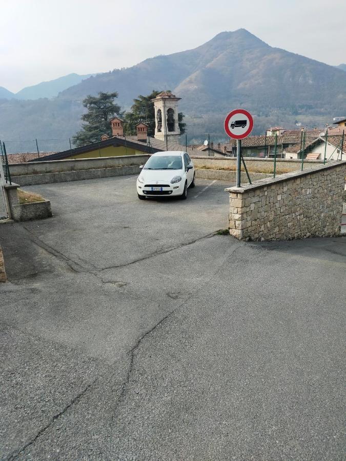 Cute Little Flat With View, 20 Mins To Bgy Airport Apartamento Pradalunga Exterior foto
