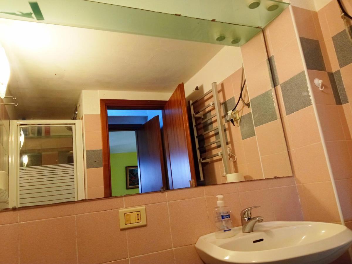 Cute Little Flat With View, 20 Mins To Bgy Airport Apartamento Pradalunga Exterior foto