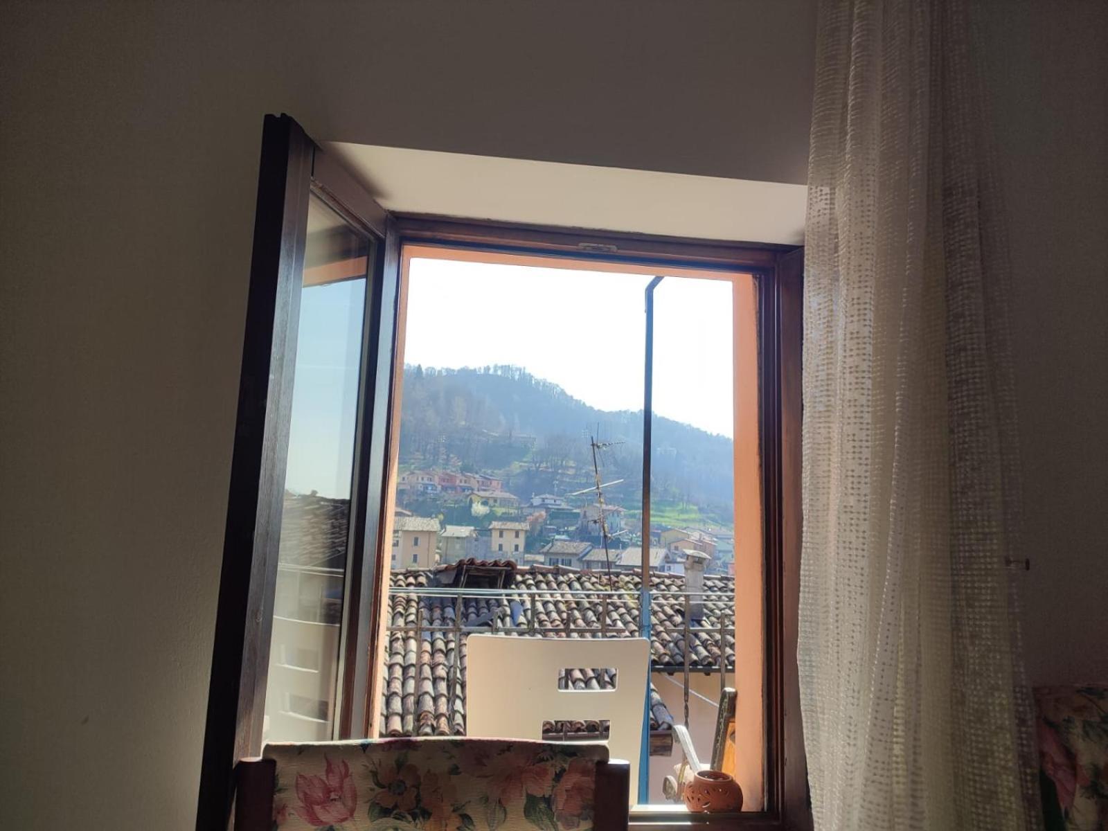 Cute Little Flat With View, 20 Mins To Bgy Airport Apartamento Pradalunga Exterior foto