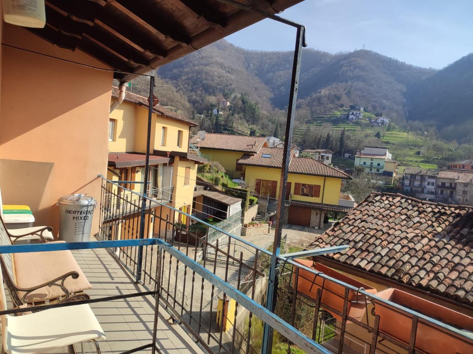 Cute Little Flat With View, 20 Mins To Bgy Airport Apartamento Pradalunga Exterior foto